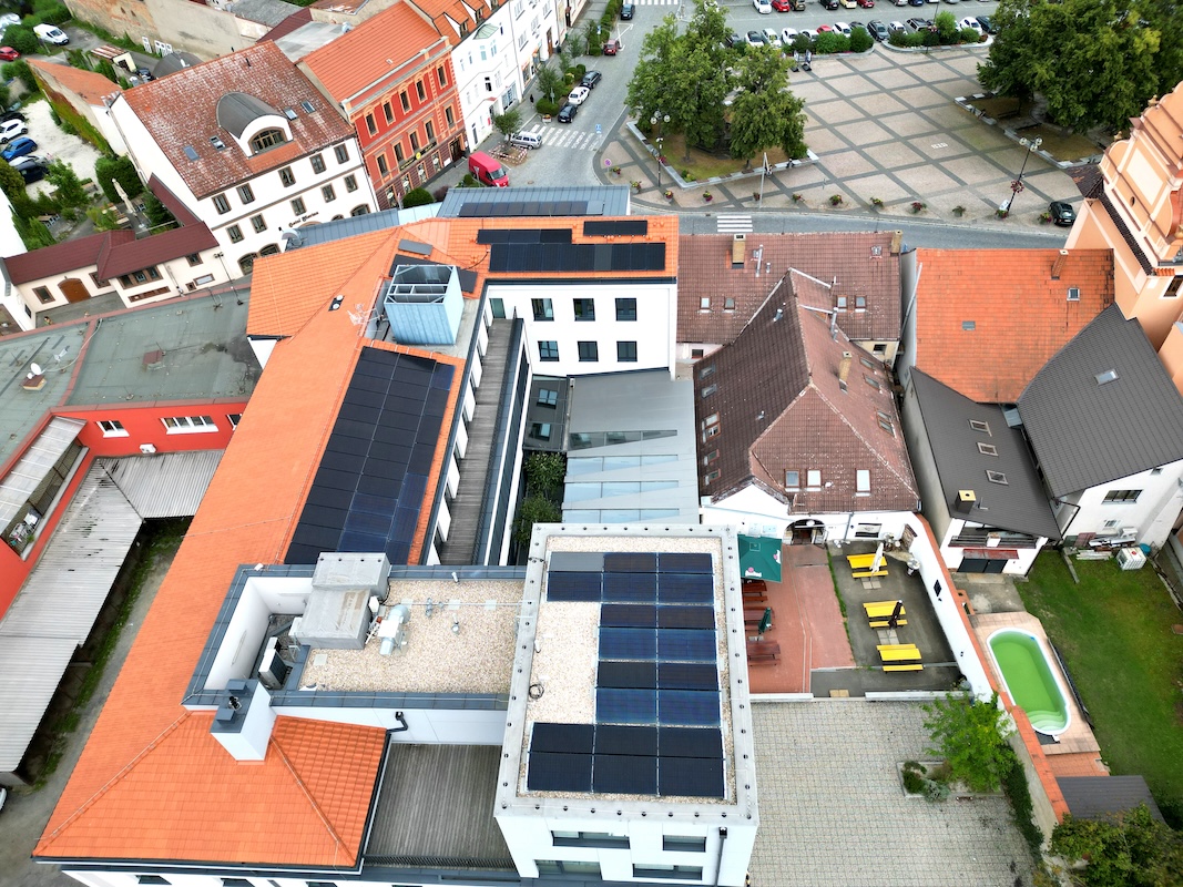 Solární elektrárny, fotovoltaika, instalace